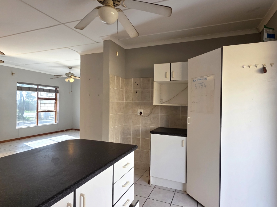 2 Bedroom Property for Sale in Jeffreys Bay Central Eastern Cape